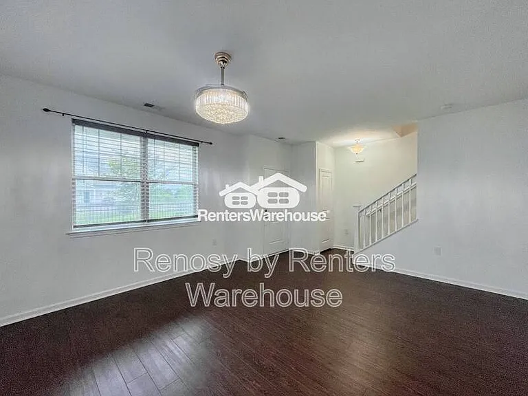 1713 Dresdon Ln — Photo 31