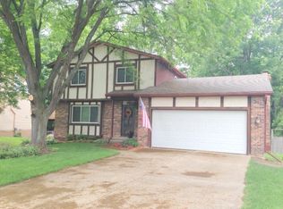 5108 Grape Arbor Ln, Lansing, MI 48917