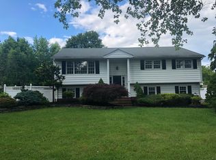 18 Haddonfield Dr, Parsippany, NJ 07054