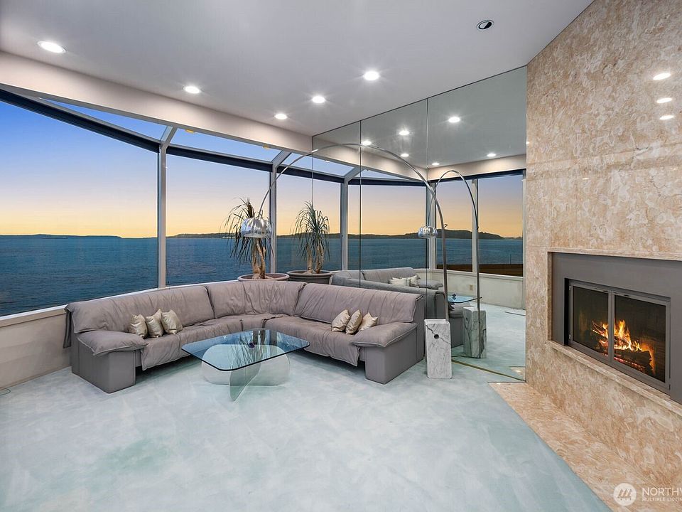 1st image of 3089 Alki Avenue SW #2