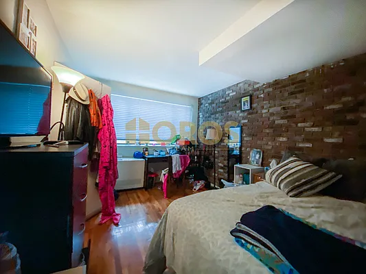 Rented by City Connections Realty | media 18