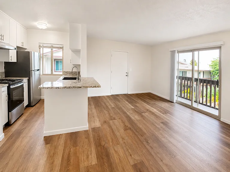 8290 Echo Dell Rd — Photo 2