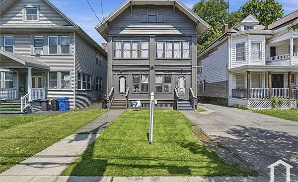 339 Delaware Ave #2A