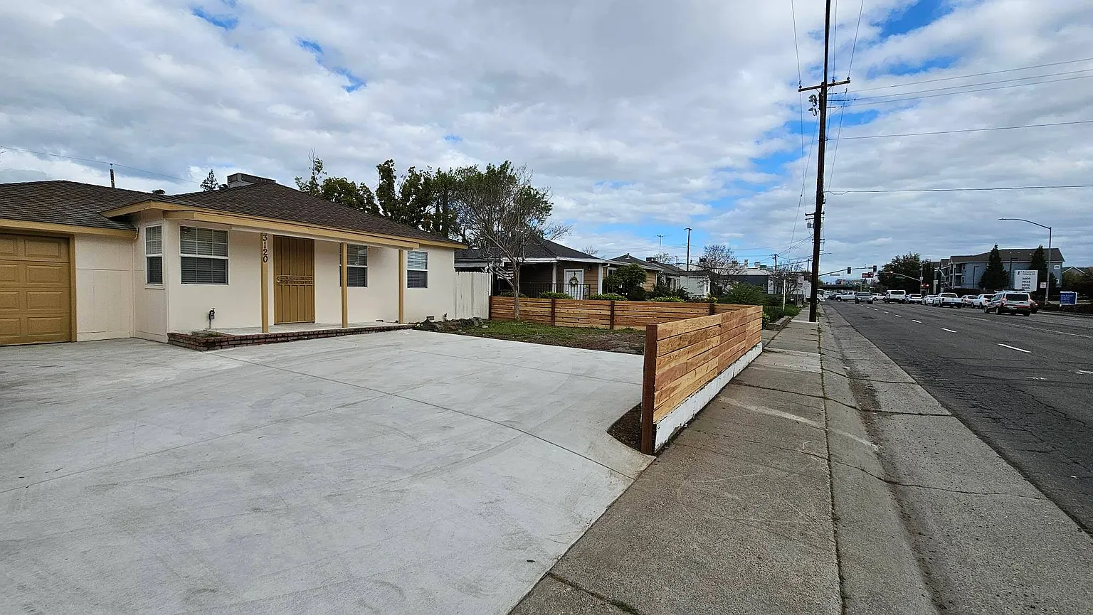 3120 65th St photo 1