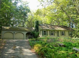32 Pequot Rd, Wayland, MA 01778