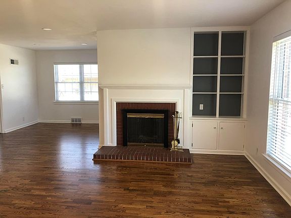 3rd image of 1201 N Henderson Ave