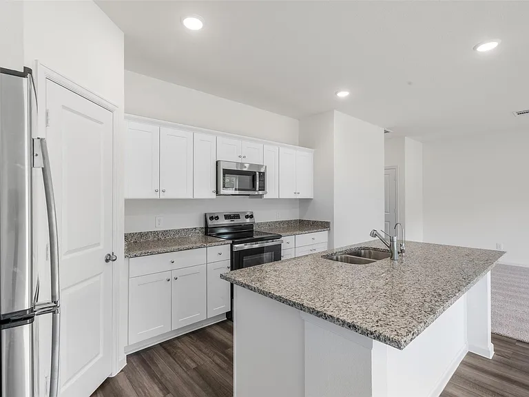 15347 Abella Dr — Photo 19