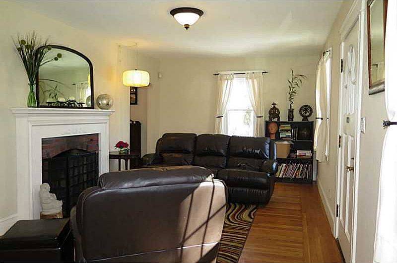 2nd image of 30 Enfield Ave