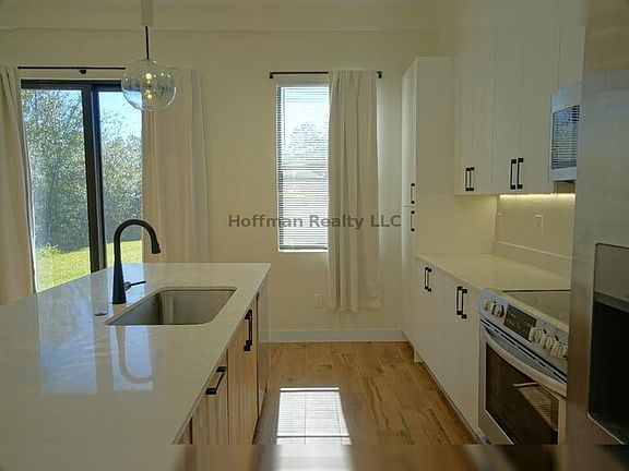 4th image of 4338 Villa Alina Ct