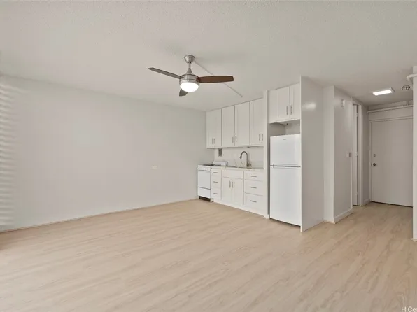 1650 Kanunu St APT 1107, Honolulu, HI 96814