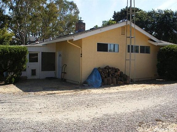 3rd image of 20998 S Laurel Ave