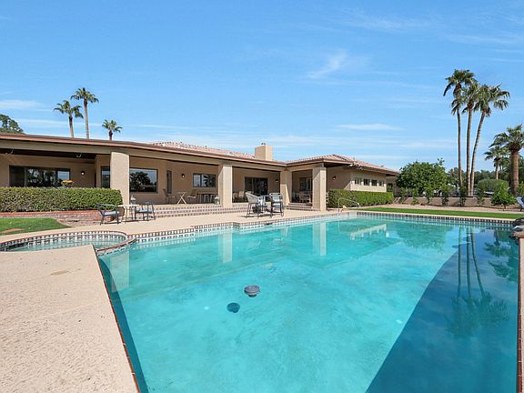 Large Pool with Golf Course Views