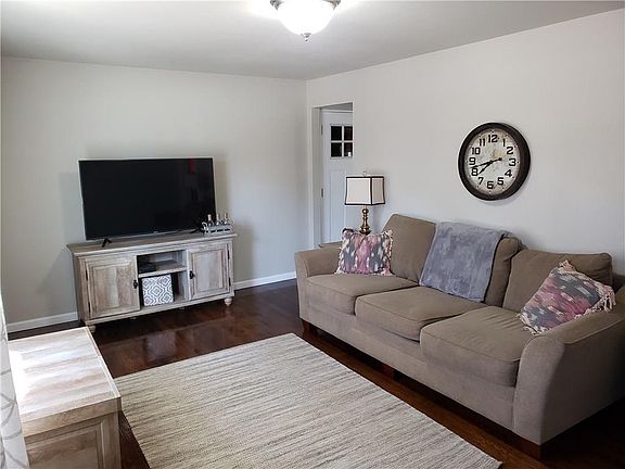 2nd image of 4003 68th St