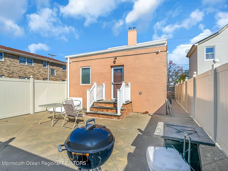 3022 S Wood Ave #1 — Photo 18