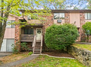 203 Kaynor Dr APT B, Waterbury, CT 06708