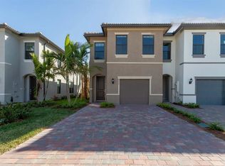 8652 Escue St, Lake Worth, FL 33467