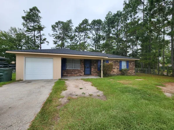 917 Charles C Frasier Blvd, Hinesville, GA 31313