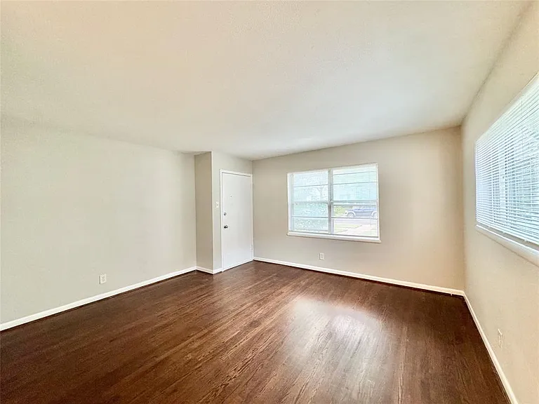 4916 Worth St #1 — Photo 4