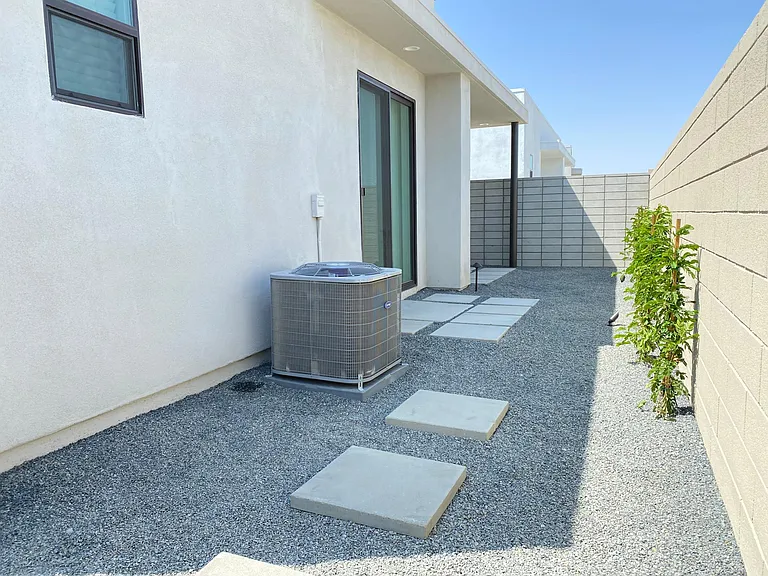 3588 Ambassador Dr — Photo 13
