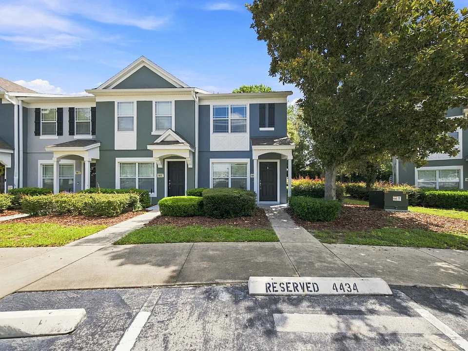 4434 SW 49th Ave