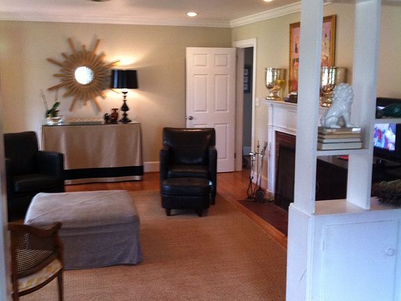 5th image of 100 E Hillcrest Dr