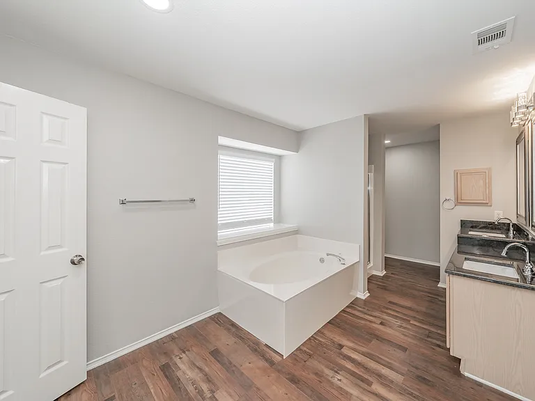 1217 Katy Dr — Photo 17