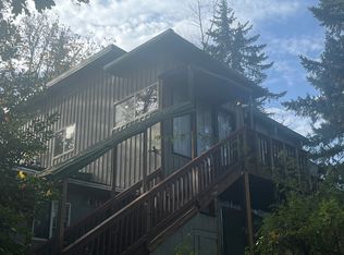 1411 Ash St, Lake Oswego, OR 97034