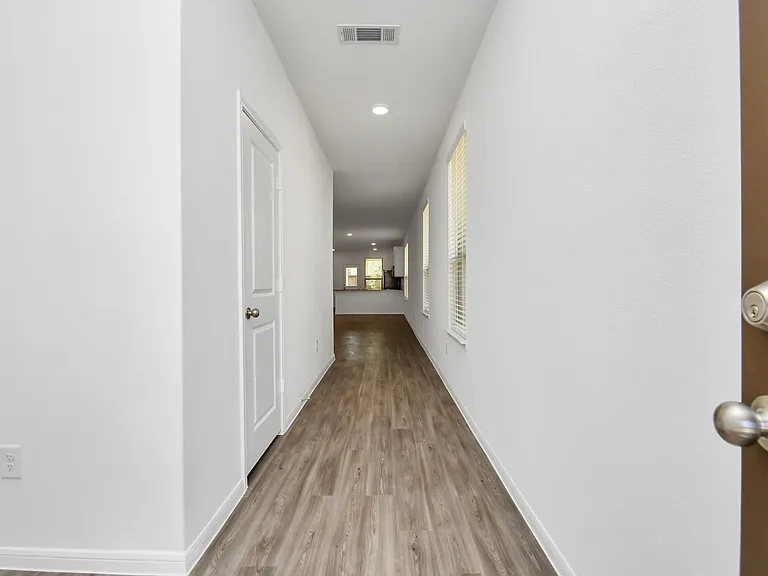 16150 Elbridge Ct — Photo 5