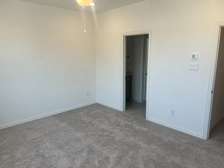 4512 Ward St — Photo 24