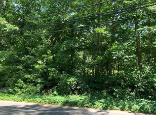 4 Barrows St, Norton, MA 02766