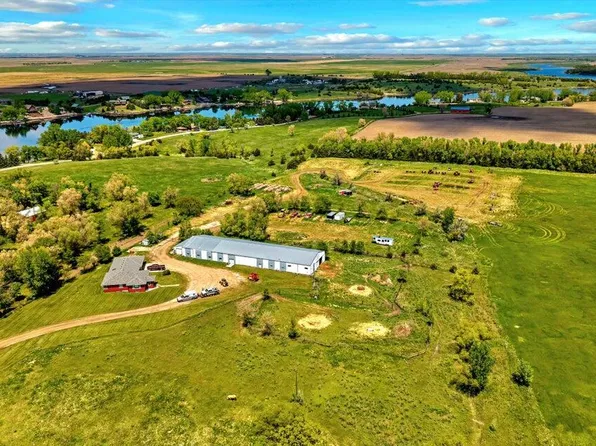 37926 127th St, Aberdeen, SD 57401