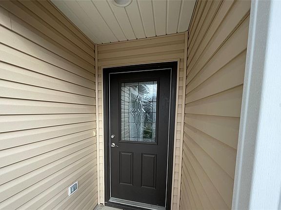 2nd image of 6055R Allen Ave