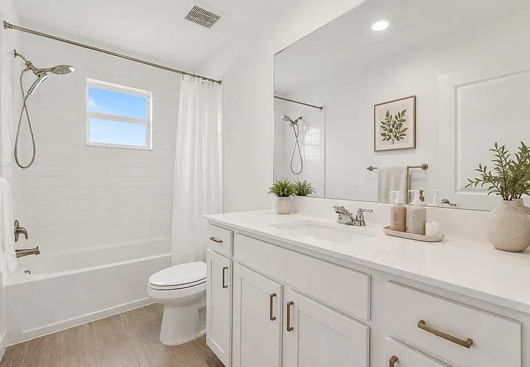 4246 Lagoon Shore Dr — Photo 20