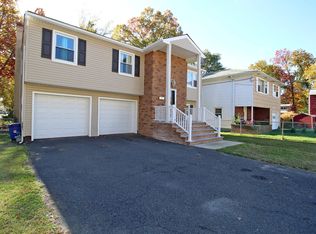 330 White St, Roselle, NJ 07203