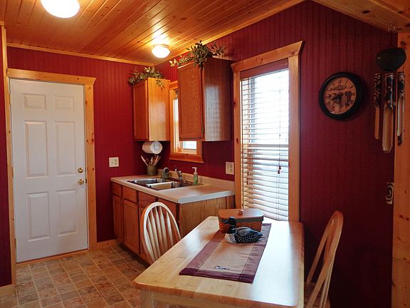 5th image of 20074 Falcon Ln