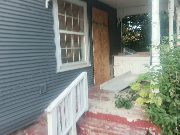 5th image of 1210 Constance St