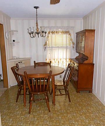 5th image of 4719 Bernice St