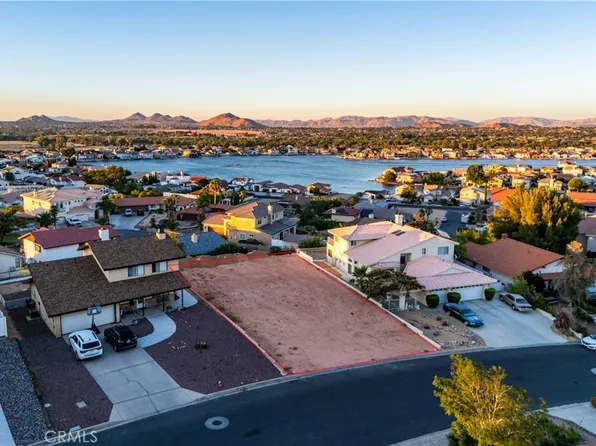 13727 Chinquapin Dr Lot 355, Victorville, CA 92395