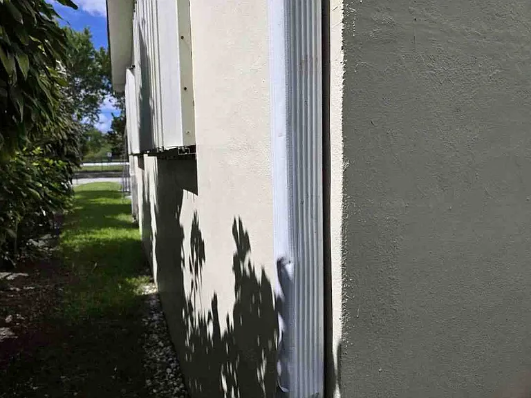11221 SW 7th Ter — Photo 12