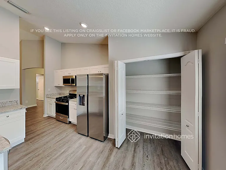7614 Wiltshire Park Pl — Photo 7