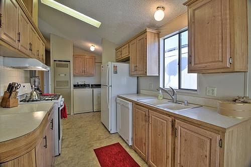 1st image of 3015 E Bayshore Rd Spc 436