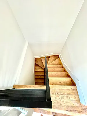 Rented by Pear NYC LLC | media 30