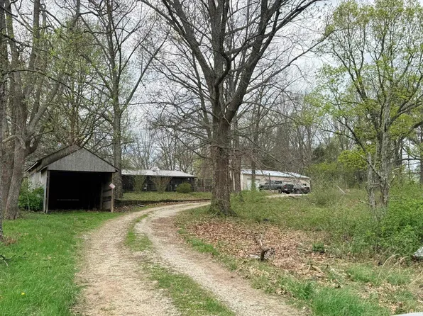 4197 Old Farm Rd, Springville, IN 47462