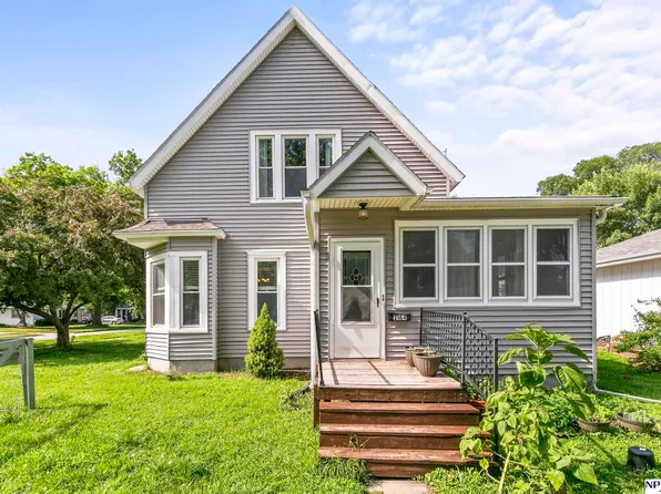 2164 Park St, Blair, NE 68008