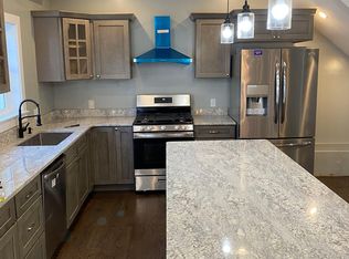 9 Walcott St #B, Hopkinton, MA 01748