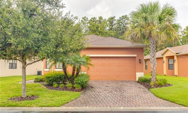 1st image of 906 Grand Canal Dr