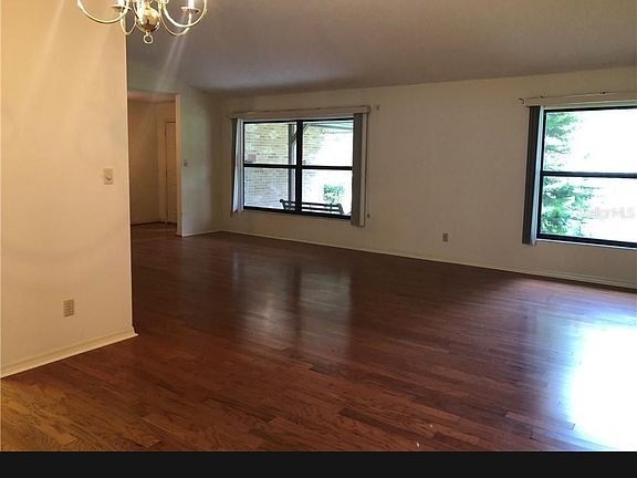 4th image of 4715 Live Oak Rd