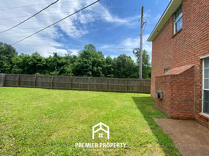4320 Grand Cedar Ln — Photo 20