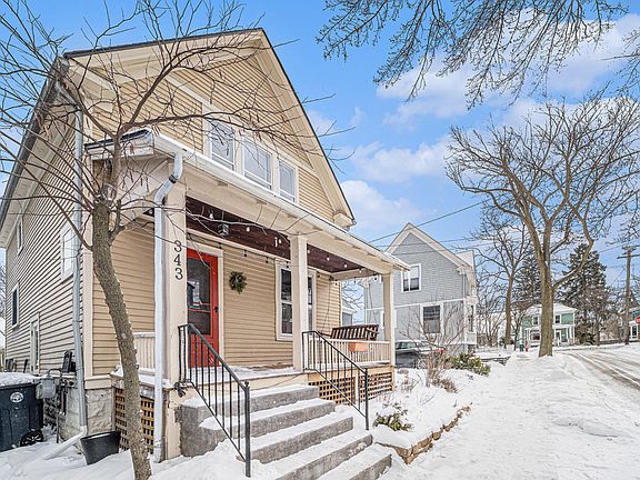 3rd image of 343 Mulholland Ave