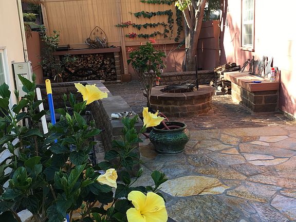 4th image of 3028 Hollycrest Dr